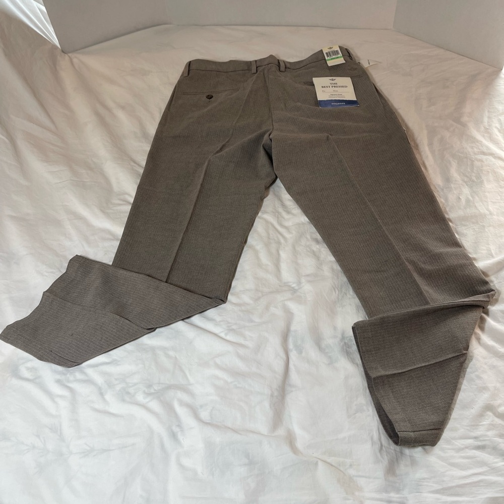 Dockers Gray Dress Pants Classic Flat-Front Design - Picture 8 of 11